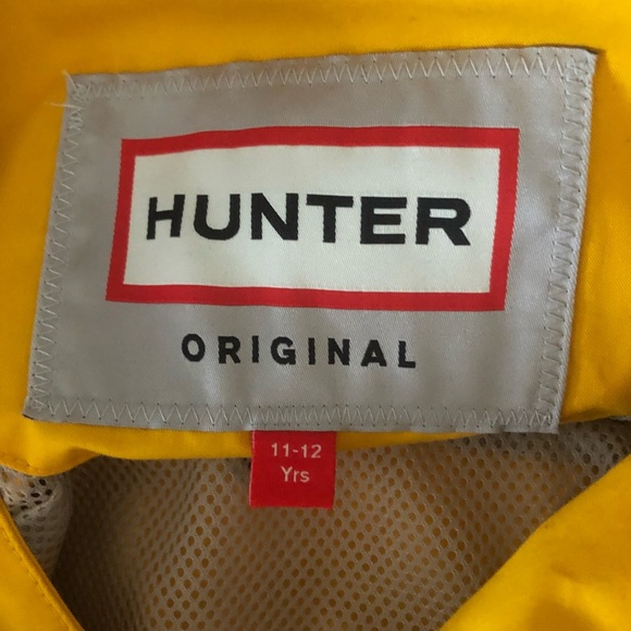 Bundle: Hunter Boots Yellow Sz 6 & matching raincoat size 11-12 yrs - Picture 5 of 5